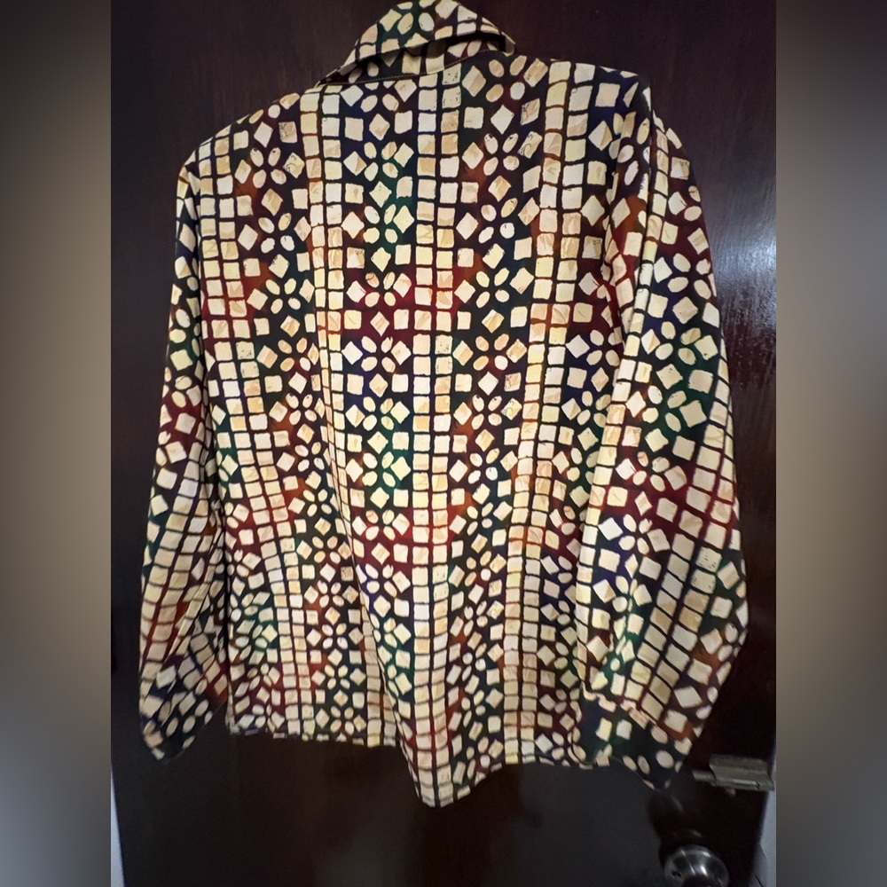 Bundle 3 for $25. Vintage 90’s Multicolor Geometric Button Down Shirt. Size M. - Picture 3 of 4